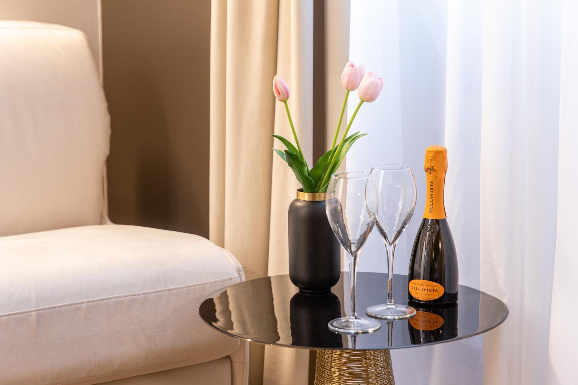The Dream Suites Milán Exteriér fotografie